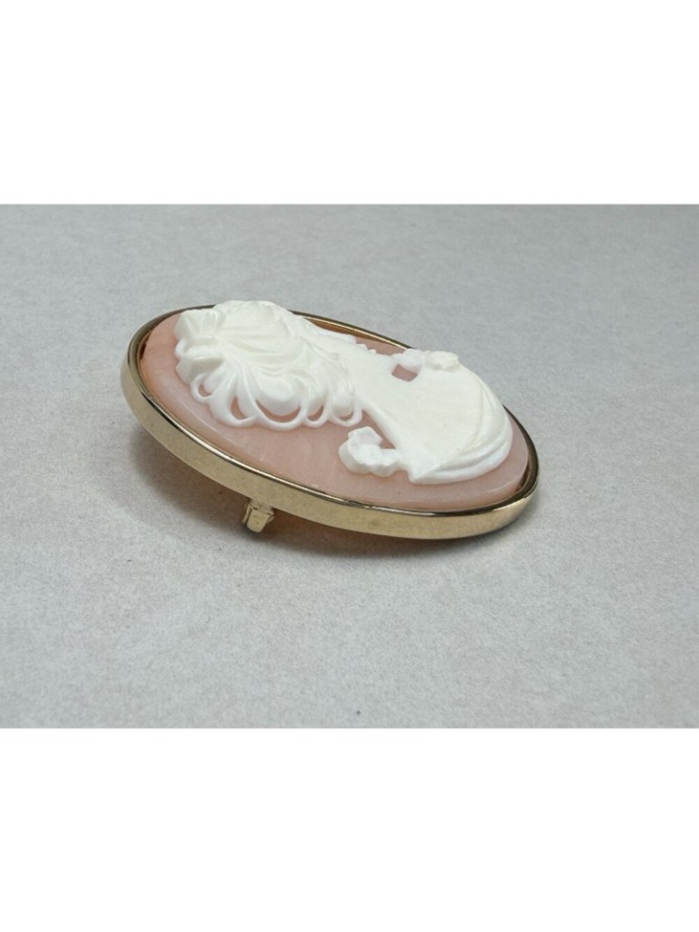 Vintage Cameo Brooch Gold Tone Oval Lady Portrait Pin Victorian Revival Style - Picture 5 of 5